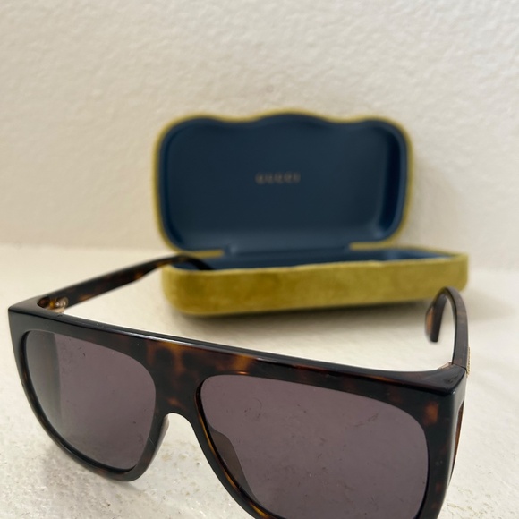 Over sized Gucci sunglasses main image 6